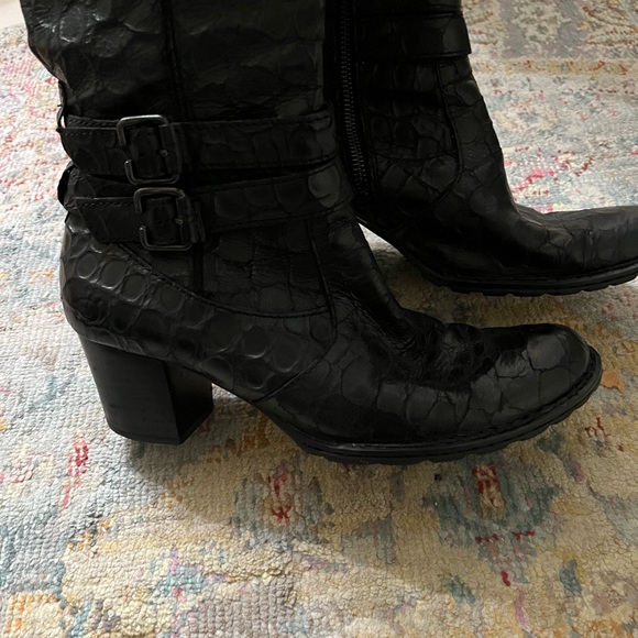 Born unique textured leather black boots - Picture 5 of 7